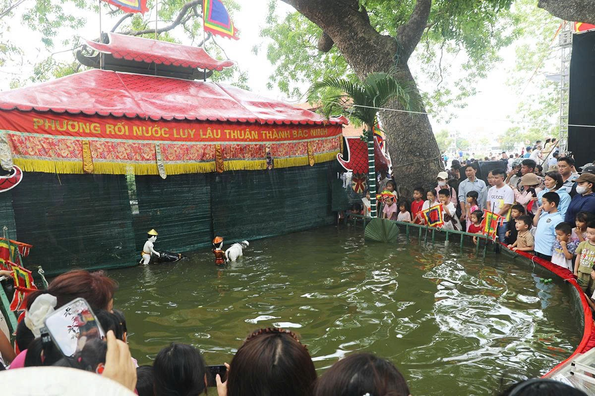 Bắc Ninh: Tưng bừng khai hội Đền Đô năm 2026