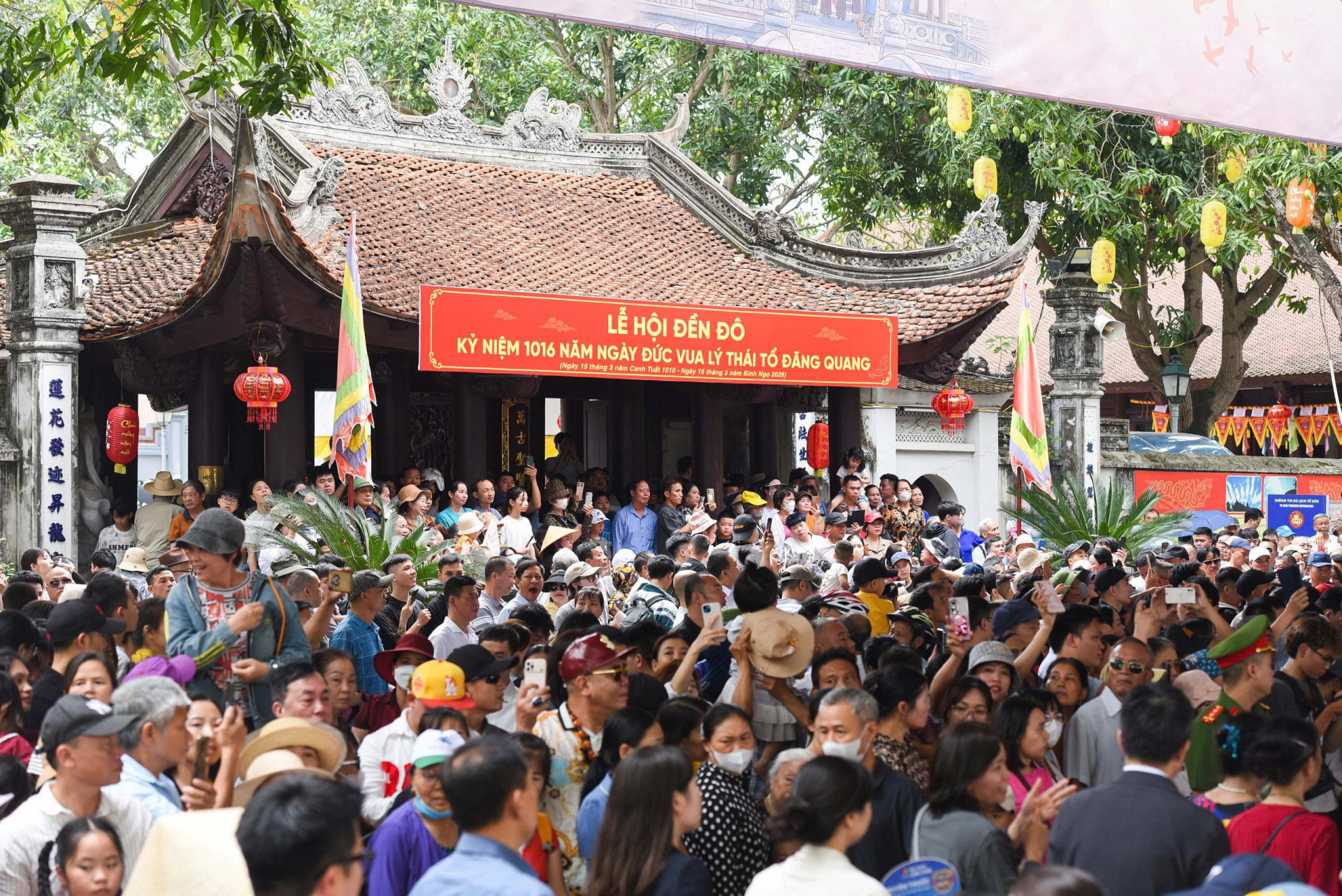 Bắc Ninh: Tưng bừng khai hội Đền Đô năm 2026