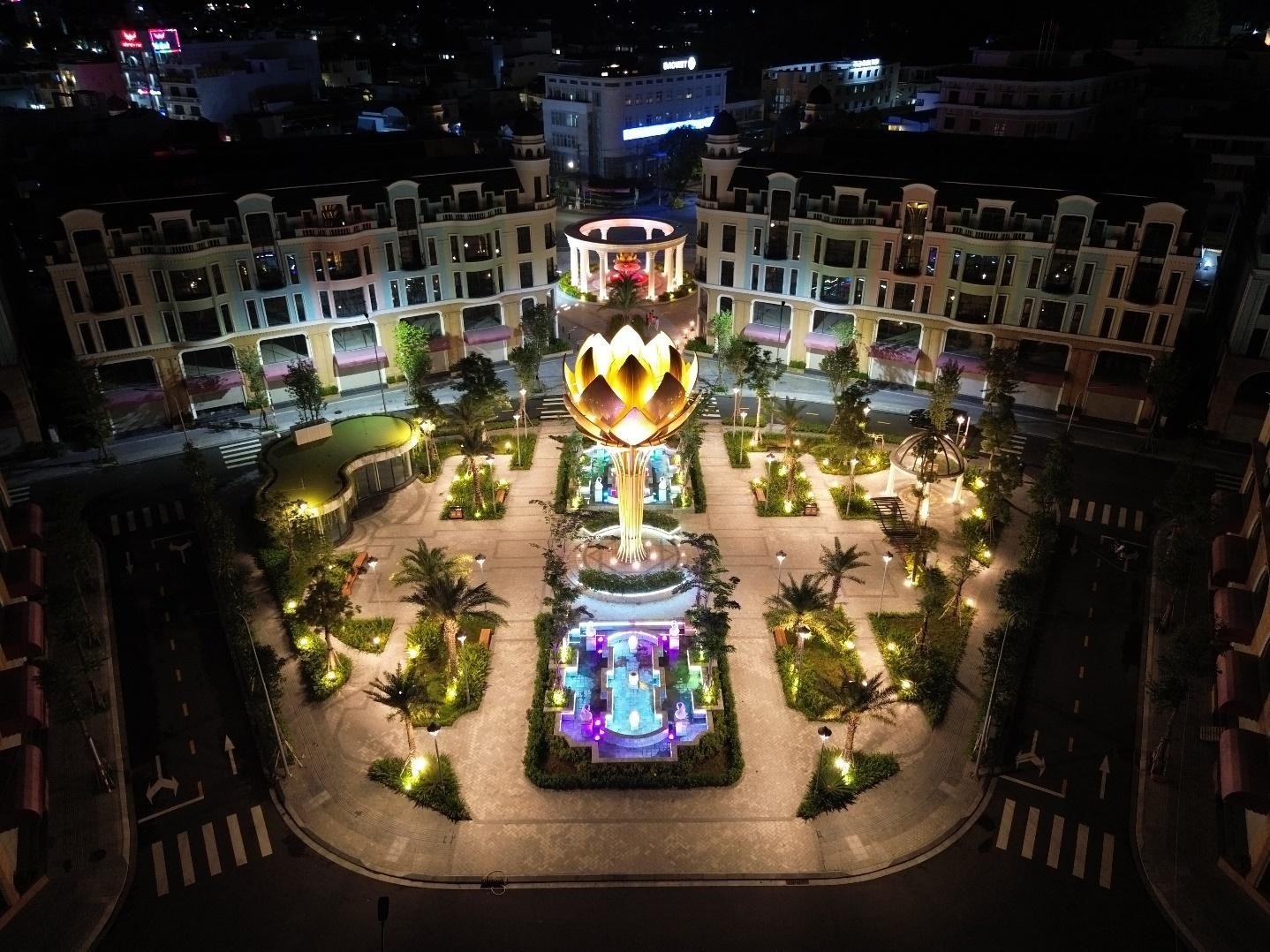 Bầu Hiển và “lối đi riêng” giữa giai đoạn sàng lọc của thị trường bất động sản Bầu Hiển và “lối đi riêng” giữa giai đoạn sàng lọc của thị trường bất động sản