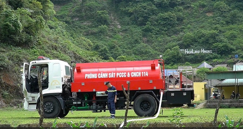 Phú Thọ: Công an tỉnh đưa nước sạch lên xã vùng cao Pà Cò Phú Thọ: Công an tỉnh đưa nước sạch lên xã vùng cao Pà Cò