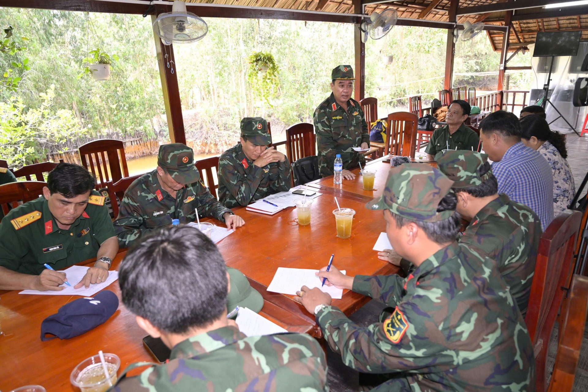 An Giang: Khống chế kịp thời vụ cháy rừng tại xã Cô Tô An Giang: Khống chế kịp thời vụ cháy rừng tại xã Cô Tô