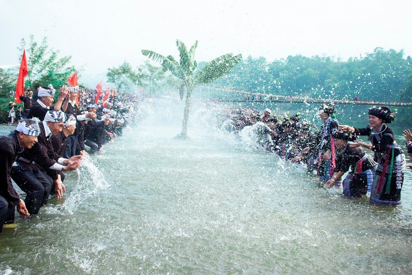 Du lịch Lai Châu hướng tới trở thành động lực tăng trưởng kinh tế Du lịch Lai Châu hướng tới trở thành động lực tăng trưởng kinh tế