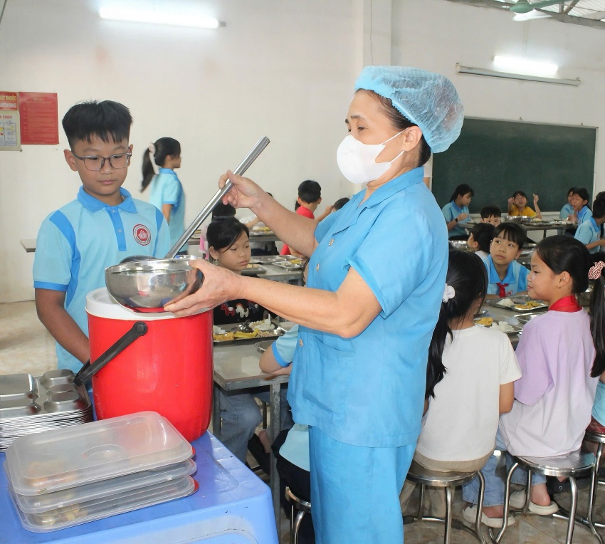 Phú Thọ: Siết an toàn thực phẩm từ bếp ăn tập thể đến hàng quán đường phố Phú Thọ: Siết an toàn thực phẩm từ bếp ăn tập thể đến hàng quán đường phố