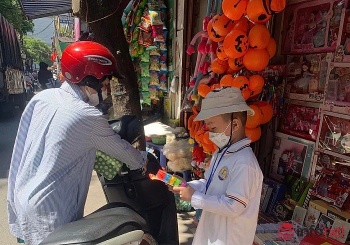 Đồ chơi giá rẻ, không rõ nguồn gốc tiềm ẩn nhiều rủi ro với trẻ nhỏ
