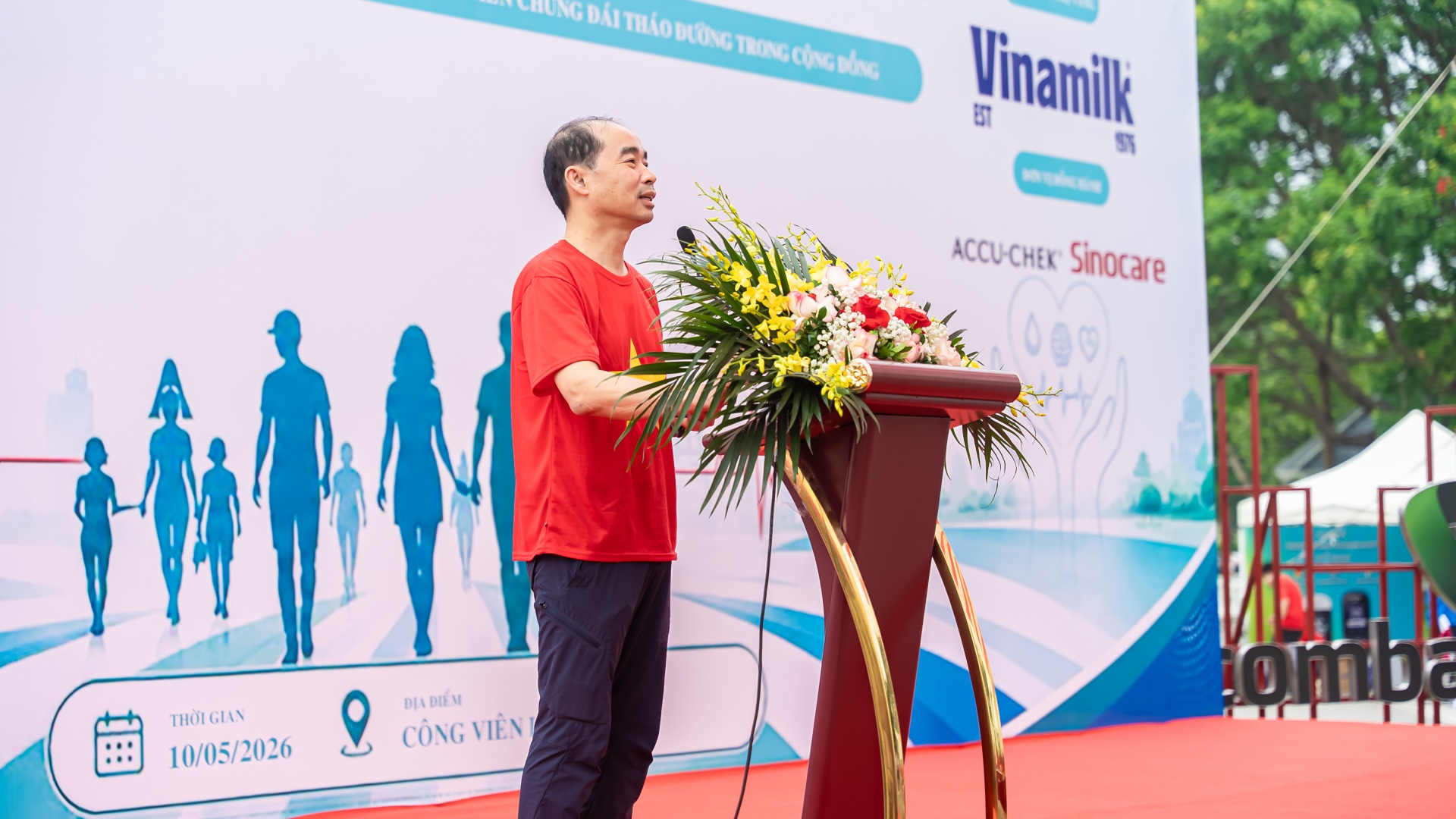 Vinamilk Sure đồng hành cùng chương trình “Ngàn bước chân – Triệu trái tim khỏe”