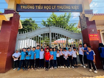 Nguyễn Ngọc Bảo Châu vượt qua bệnh tật và gian khó, viết tiếp giấc mơ đến trường