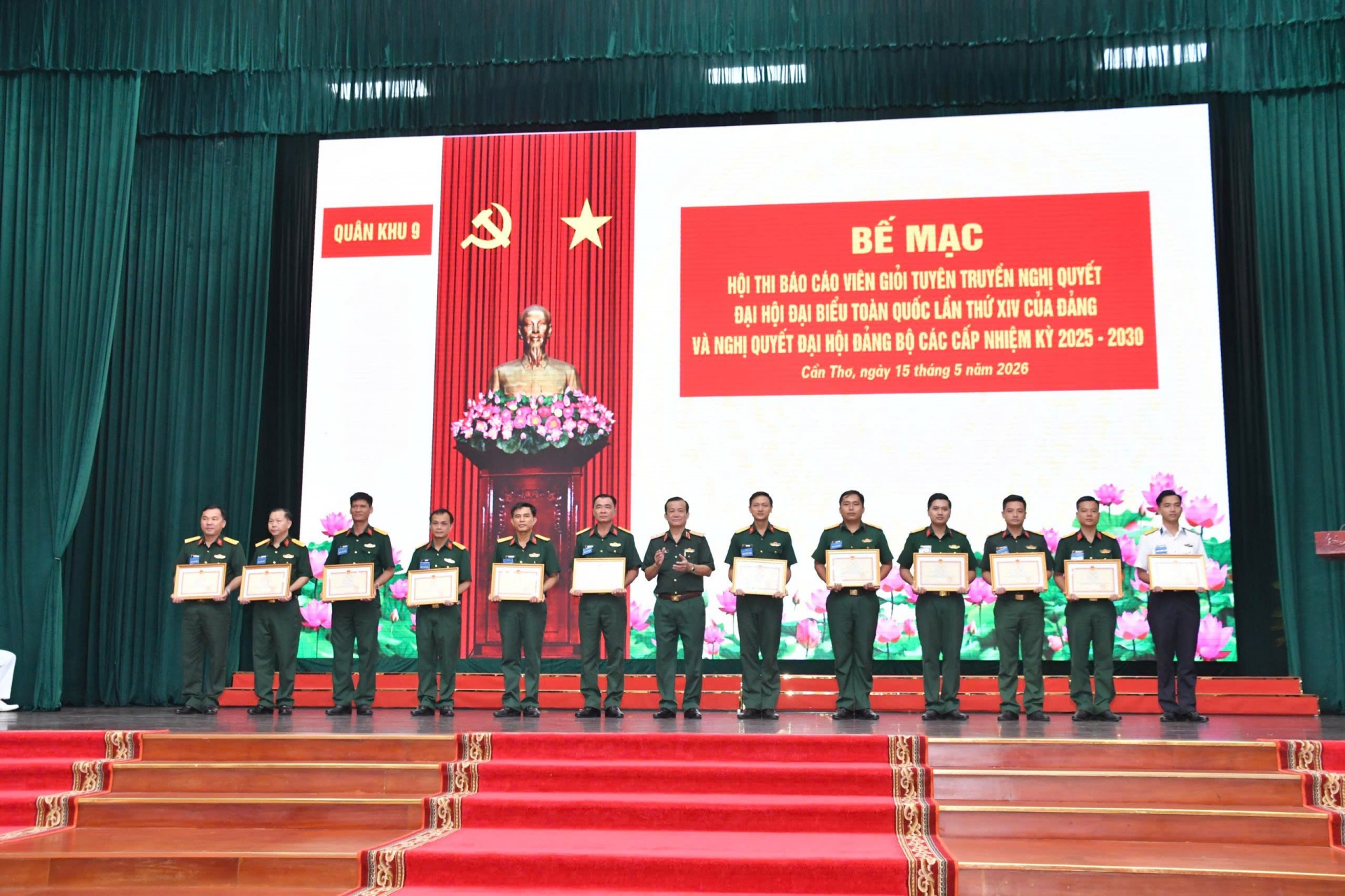 Quân khu 9: Chú trọng bồi dưỡng, rèn luyện đội ngũ báo cáo viên Quân khu 9: Chú trọng bồi dưỡng, rèn luyện đội ngũ báo cáo viên