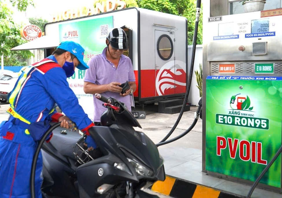 Petrovietnam nỗ lực đảm bảo chuỗi cung ứng, ổn định nguồn cung xăng dầu Petrovietnam nỗ lực đảm bảo chuỗi cung ứng, ổn định nguồn cung xăng dầu