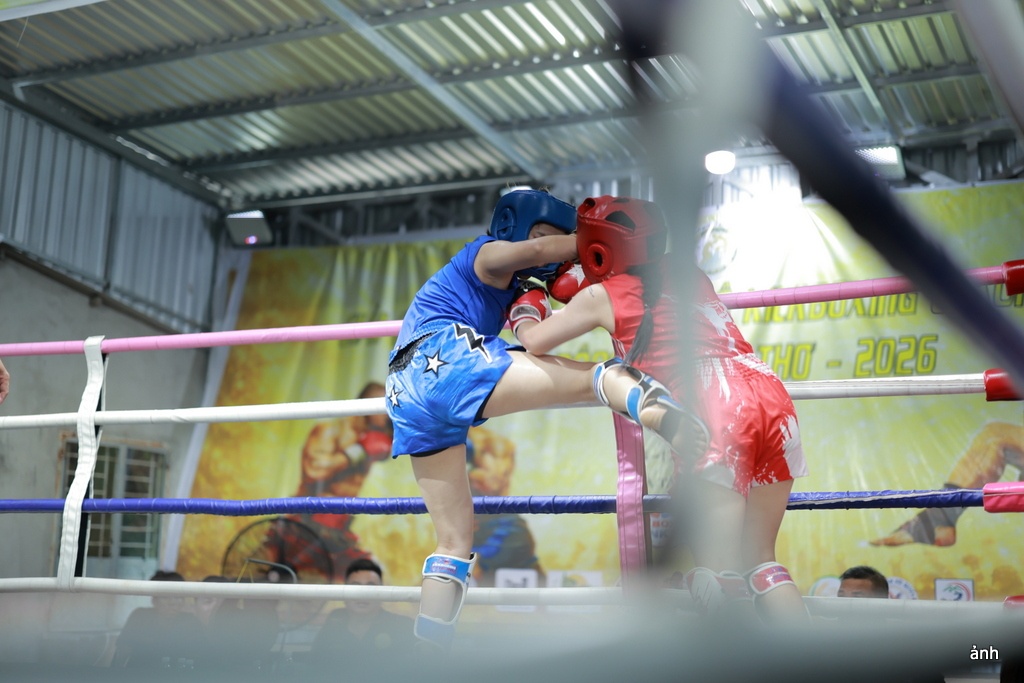 Cần Thơ tạo sân chơi cho võ sĩ trẻ qua Giải Kickboxing - Kun Khmer