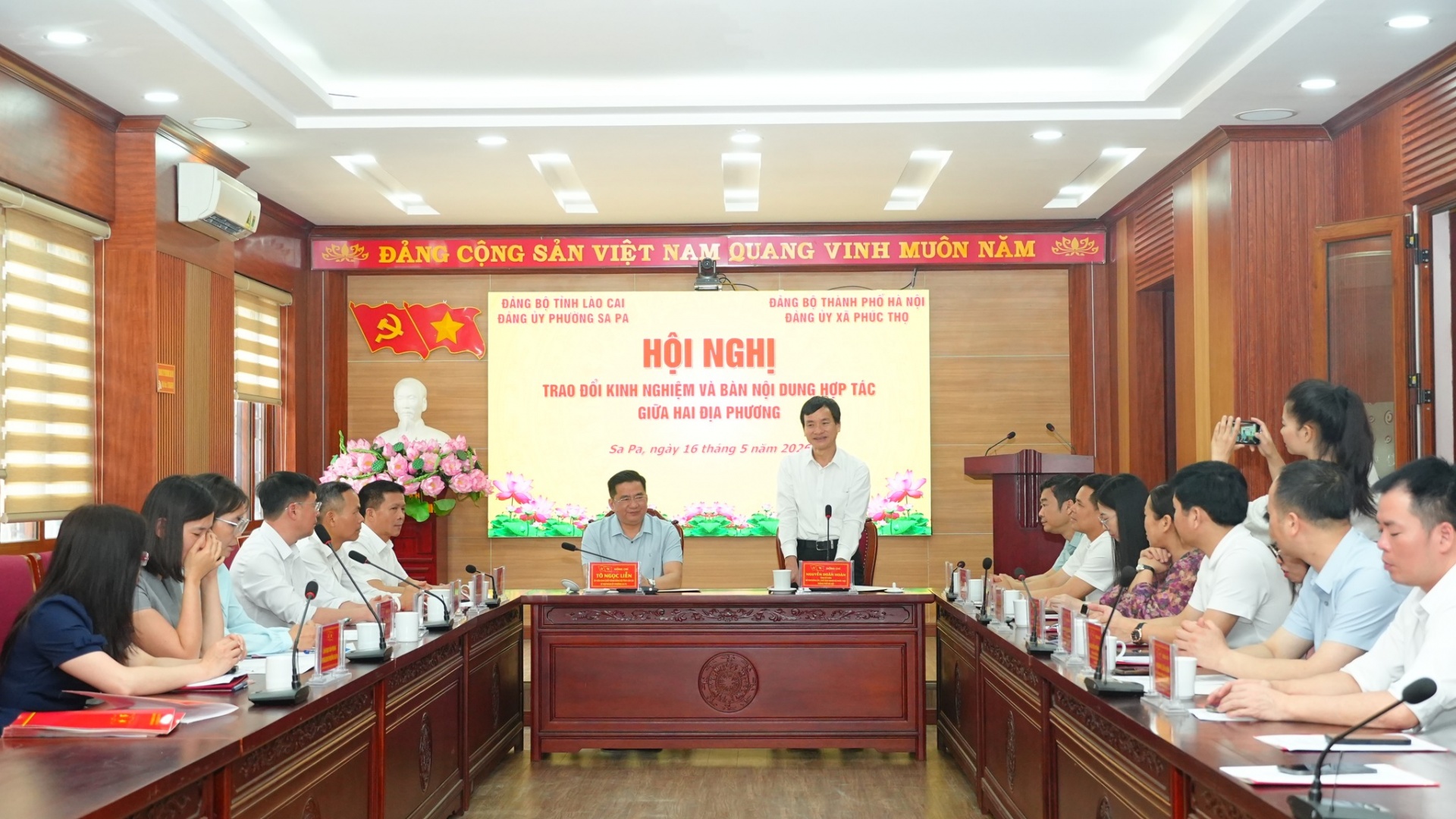 Phường Sa Pa và xã Phúc Thọ bắt tay hợp tác, mở hướng liên kết phát triển vùng