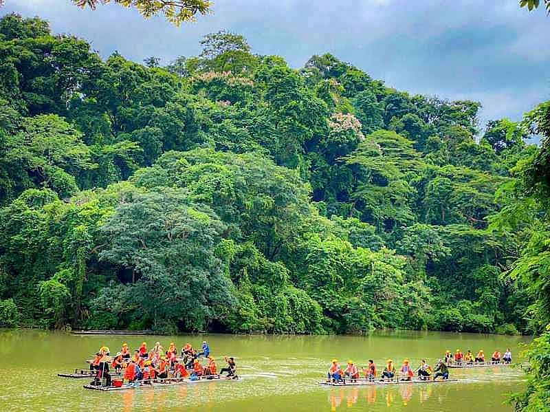 Tháng Năm về Tân Trào nhớ Bác Tháng Năm về Tân Trào nhớ Bác