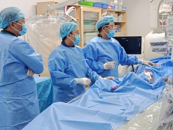 Bệnh viện Đa khoa TP Cần Thơ: Can thiệp thành công 2 trường hợp tim bẩm sinh bằng kỹ thuật đóng thông liên nhĩ bằng dụng cụ