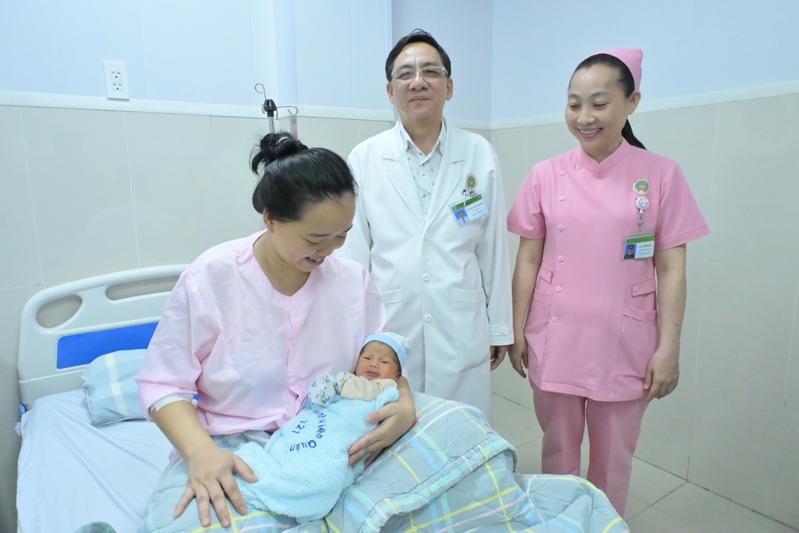 Ca cấp cứu bị rắn cắn “đặc biệt” ở Bệnh viện Quân y 121 đã được xuất viện Ca cấp cứu bị rắn cắn “đặc biệt” ở Bệnh viện Quân y 121 đã được xuất viện