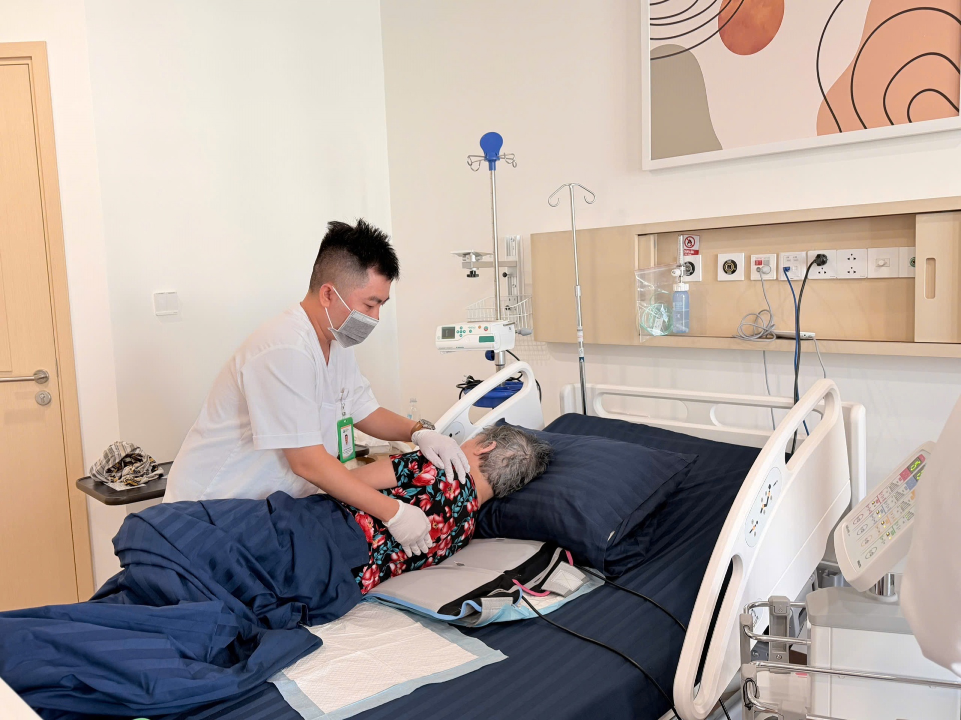 Cấp cứu thành công người bệnh cao tuổi bị chấn thương sọ não ở Phú Quốc