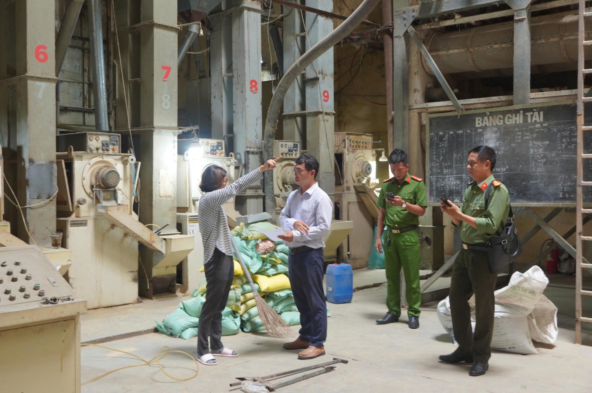 Cần quyết liệt hơn trước tình trạng ô nhiễm bụi và tiếng ồn từ các nhà máy xay xát lúa gạo ở Cần Thơ
