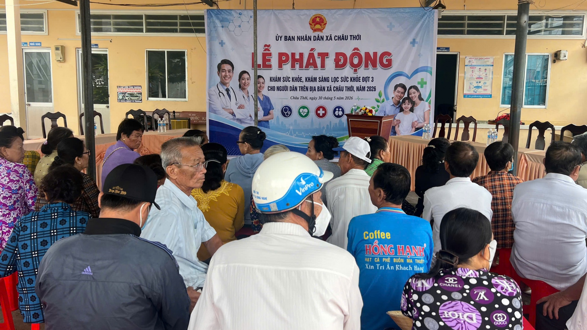 Cà Mau huy động toàn ngành y tế khám sức khỏe cho người dân trên diện rộng