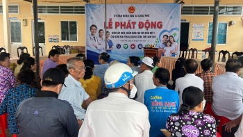 Cà Mau huy động toàn ngành y tế khám sức khỏe cho người dân trên diện rộng