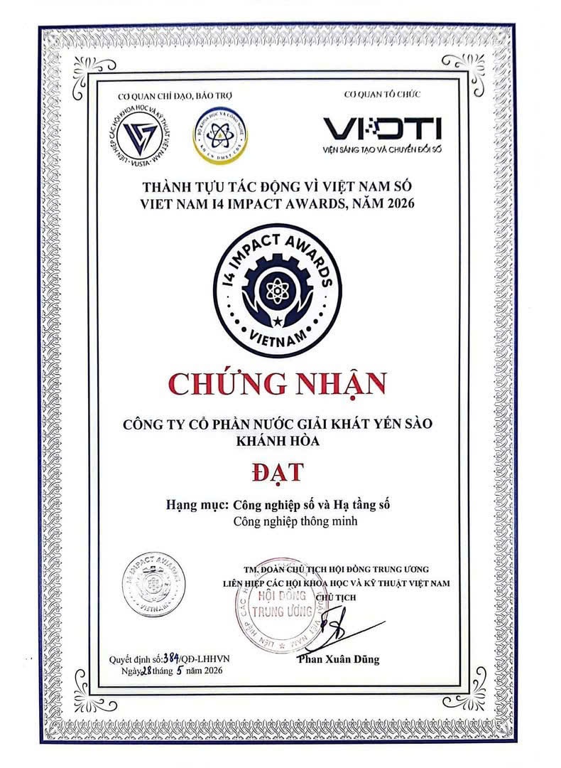 Công ty Cổ phần Nước giải khát Yến sào Khánh Hòa vinh dự được vinh danh tại hạng mục Công nghiệp số và Hạ tầng số