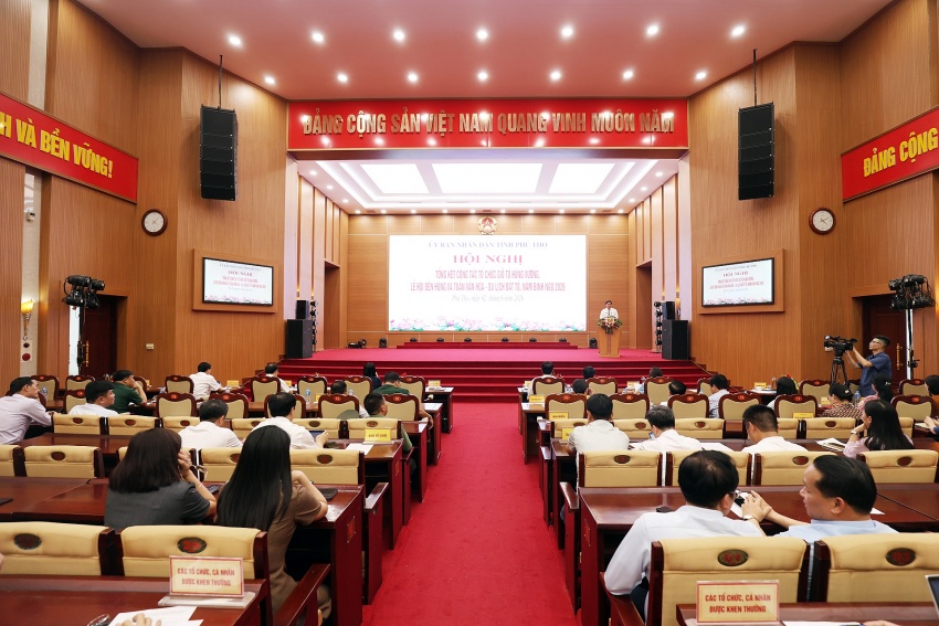 Tạp chí Sức khỏe và Môi trường được khen thưởng vì thành tích tuyên truyền Giỗ Tổ Hùng Vương Tạp chí Sức khỏe và Môi trường được khen thưởng vì thành tích tuyên truyền Giỗ Tổ Hùng Vương