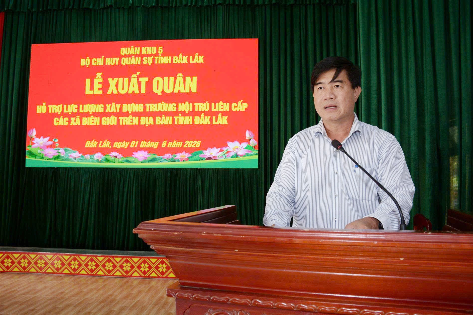  Đồng chí Nguyễn Thiên Văn - Phó Chủ tịch UBND tỉnh Đắk Lắk phát biểu tại buổi lễ