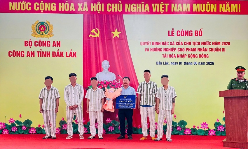 Công an tỉnh Đắk Lắk công bố Quyết định đặc xá năm 2026: Mở cánh cửa hoàn lương, trao cơ hội làm lại cuộc đời