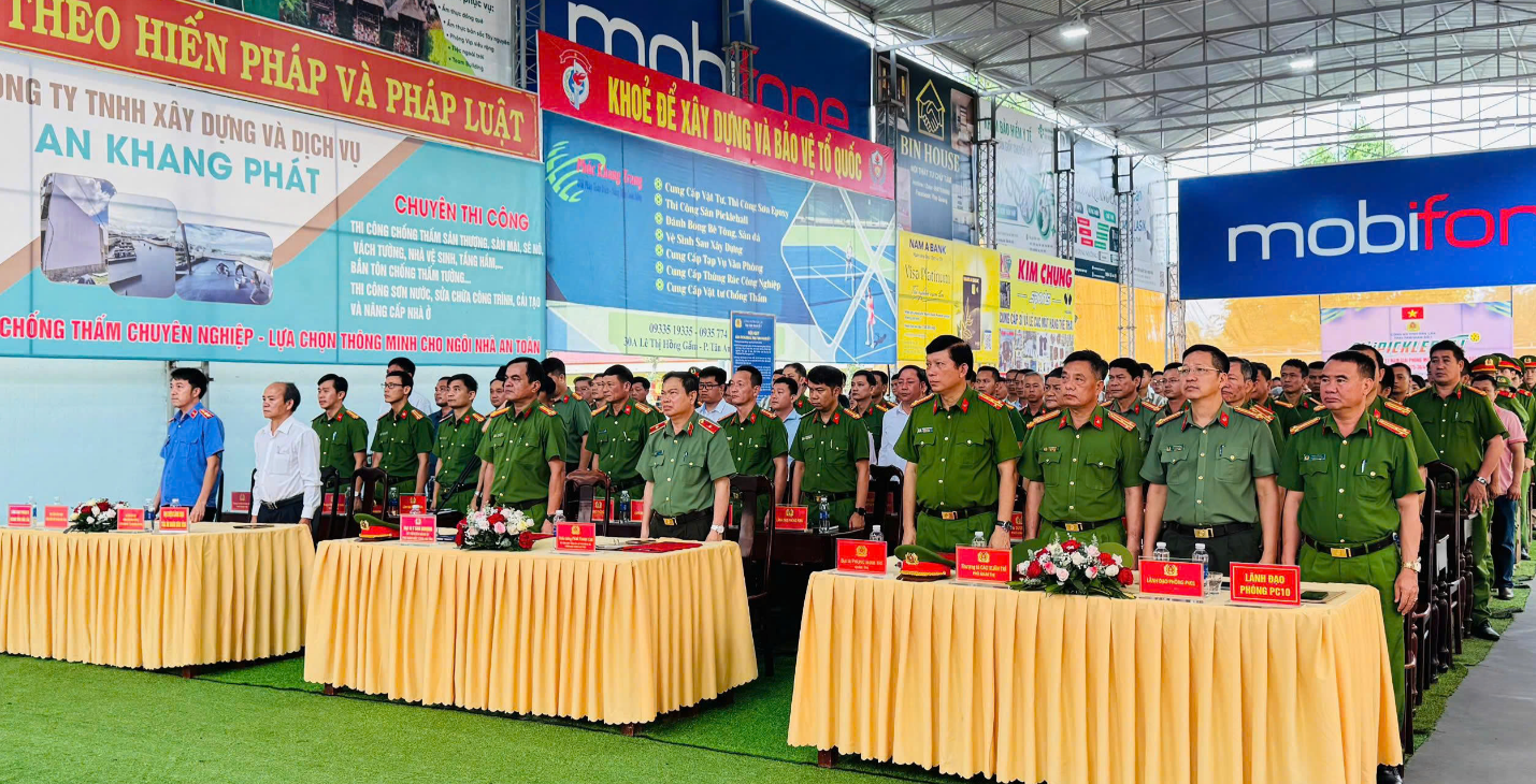 Công an tỉnh Đắk Lắk công bố Quyết định đặc xá năm 2026: Mở cánh cửa hoàn lương, trao cơ hội làm lại cuộc đời