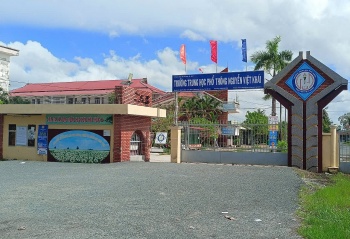 Cà Mau: “Không để thí sinh nào phải bỏ thi vì gặp khó khăn về kinh tế, đi lại”