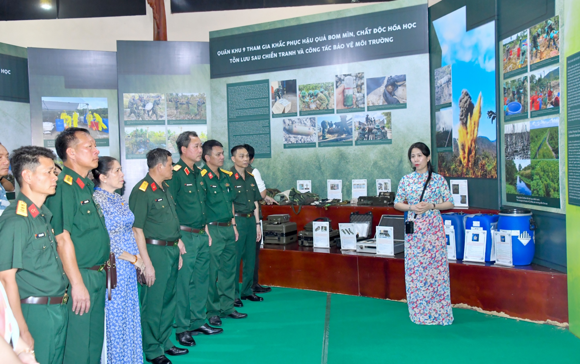 Binh chủng Hóa học khai mạc triển lãm “Hồi sinh những vùng đất chết” tại Cà Mau
