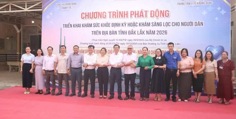 Lễ phát động Tháng cao điểm khám sức khỏe định kỳ, khám sàng lọc cho người dân được tổ chức tại xã Krông Bông, tỉnh Đắk Lắk. Lễ phát động Tháng cao điểm khám sức khỏe định kỳ, khám sàng lọc cho người dân được tổ chức tại xã Krông Bông, tỉnh Đắk Lắk.