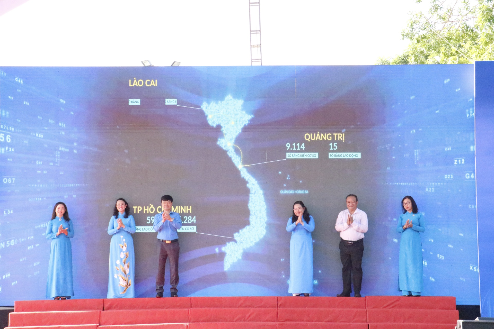 Khơi dậy tinh thần đổi mới, sáng tạo trong công nhân, người lao động Khơi dậy tinh thần đổi mới, sáng tạo trong công nhân, người lao động