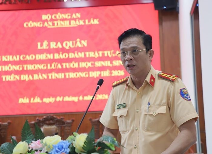 Thượng tá Nguyễn Thanh Phương, Phó Trưởng phòng CSGT Công an tỉnh Đắk Lắk thông tin về đợt cao điểm bảo đảm an toàn giao thông cho học sinh dịp hè năm 2026. Thượng tá Nguyễn Thanh Phương, Phó Trưởng phòng CSGT Công an tỉnh Đắk Lắk thông tin về đợt cao điểm bảo đảm an toàn giao thông cho học sinh dịp hè năm 2026.