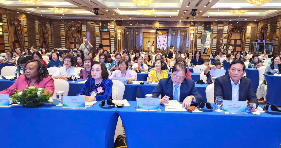 Xây dựng Hệ sinh thái hỗ trợ nữ khoa học trong nền kinh tế xanh, kinh tế số Xây dựng Hệ sinh thái hỗ trợ nữ khoa học trong nền kinh tế xanh, kinh tế số