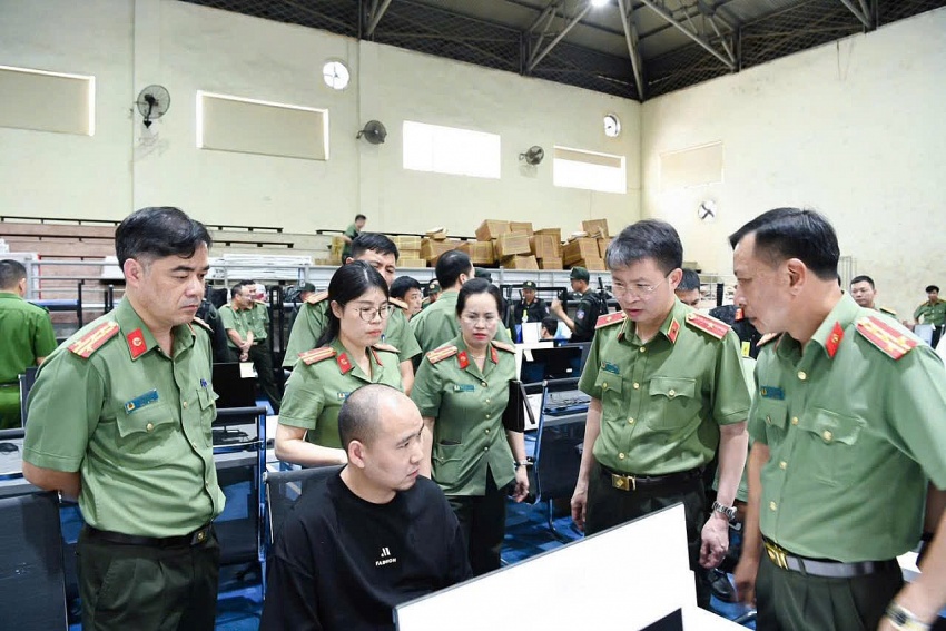 Phú Thọ: Lực lượng Công an tỉnh kịp thời phát hiện, ngăn chặn, vô hiệu hóa đường dây sử dụng công nghệ cao lừa đảo xuyên quốc gia Phú Thọ: Lực lượng Công an tỉnh kịp thời phát hiện, ngăn chặn, vô hiệu hóa đường dây sử dụng công nghệ cao lừa đảo xuyên quốc gia