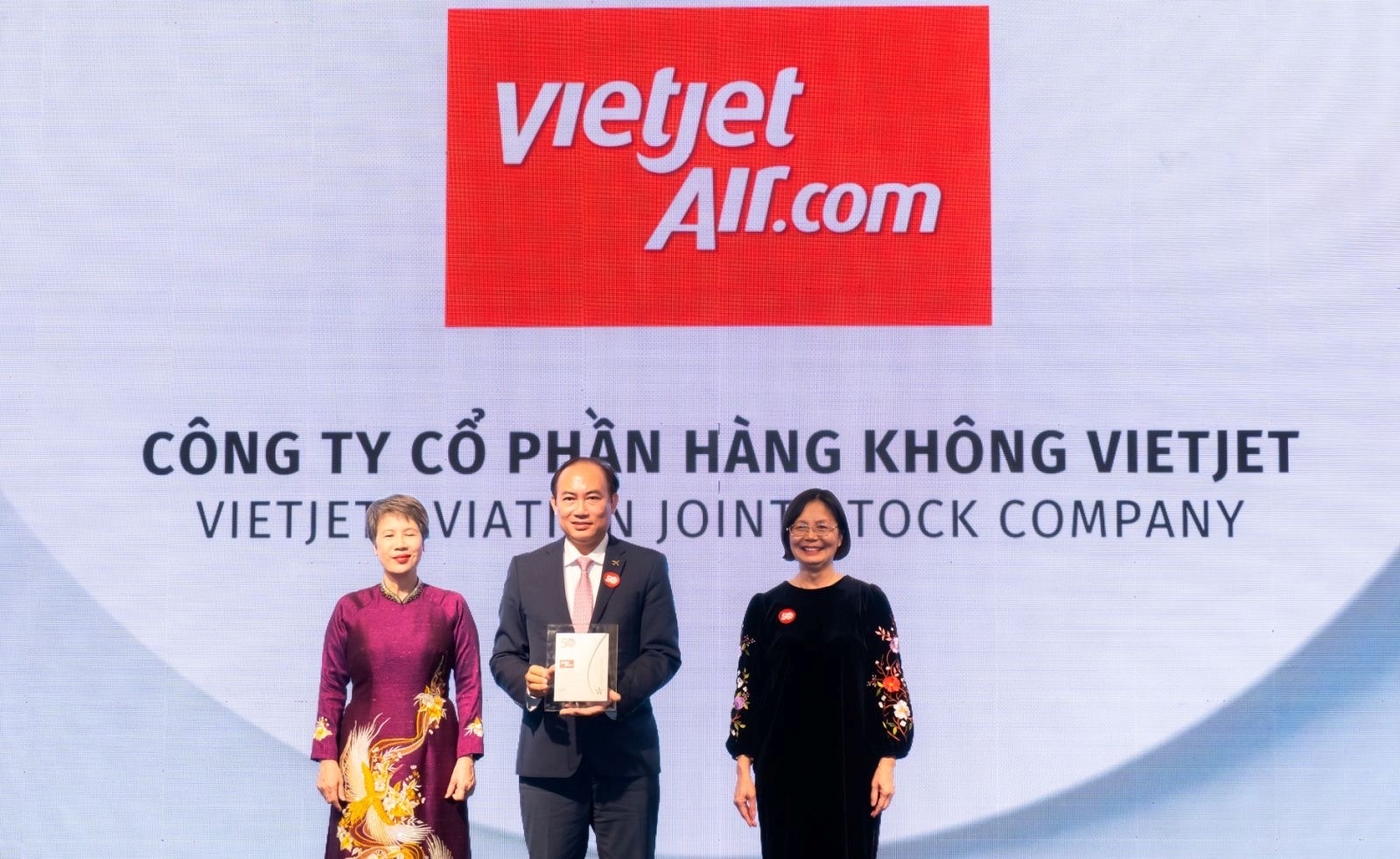 Vietjet nhận “cú đúp” tại giải thưởng phát triển bền vững CSA 2026
