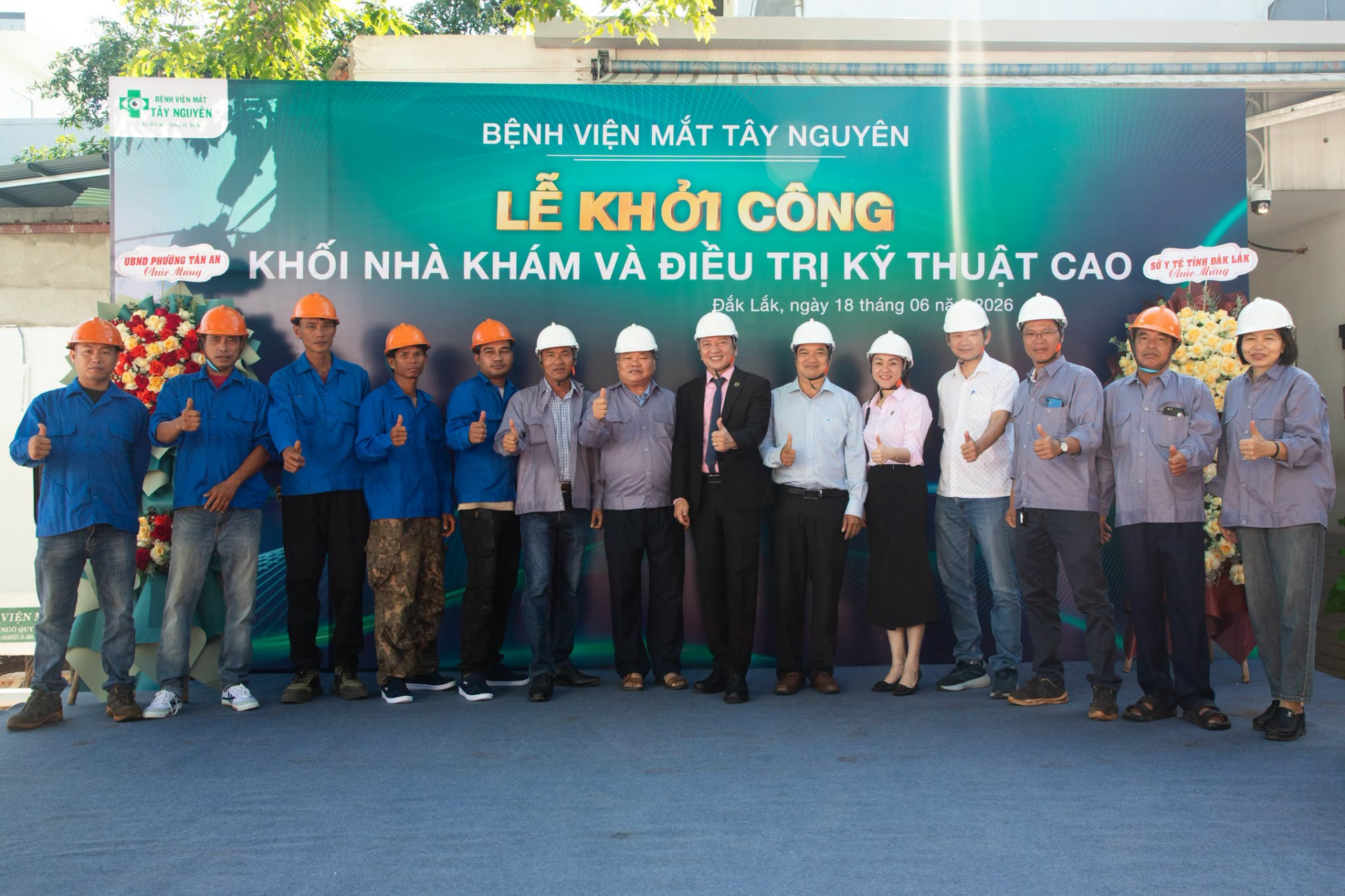 Việc khởi công Khối nhà Khám và Điều trị Kỹ thuật cao của Bệnh viện Mắt Tây Nguyên là bước phát triển quan trọng, góp phần nâng cao chất lượng khám chữa bệnh và phục vụ tốt hơn nhu cầu chăm sóc sức khỏe nhân dân. Việc khởi công Khối nhà Khám và Điều trị Kỹ thuật cao của Bệnh viện Mắt Tây Nguyên là bước phát triển quan trọng, góp phần nâng cao chất lượng khám chữa bệnh và phục vụ tốt hơn nhu cầu chăm sóc sức khỏe nhân dân.