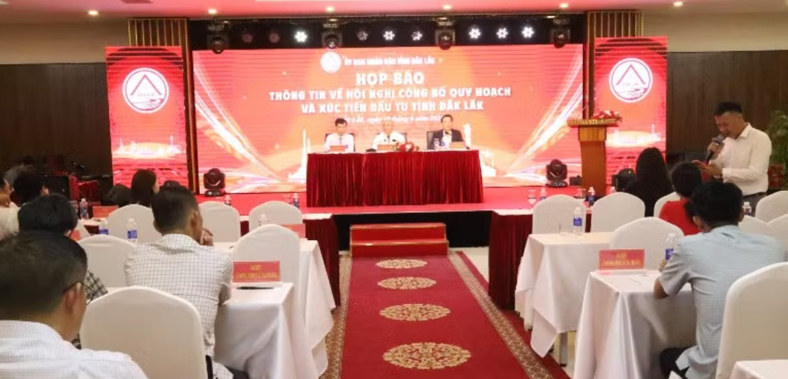 Hội nghị góp phần quảng bá tiềm năng, lợi thế và cơ hội đầu tư của tỉnh Đắk Lắk đến cộng đồng doanh nghiệp. Hội nghị góp phần quảng bá tiềm năng, lợi thế và cơ hội đầu tư của tỉnh Đắk Lắk đến cộng đồng doanh nghiệp.