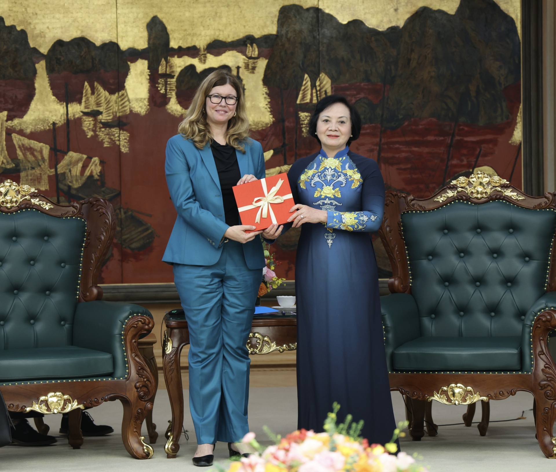 Phó Thủ tướng mong muốn tăng cường hợp tác Việt Nam – UNICEF trong bảo vệ trẻ em trên môi trường số - Ảnh: VGP Phó Thủ tướng mong muốn tăng cường hợp tác Việt Nam – UNICEF trong bảo vệ trẻ em trên môi trường số - Ảnh: VGP