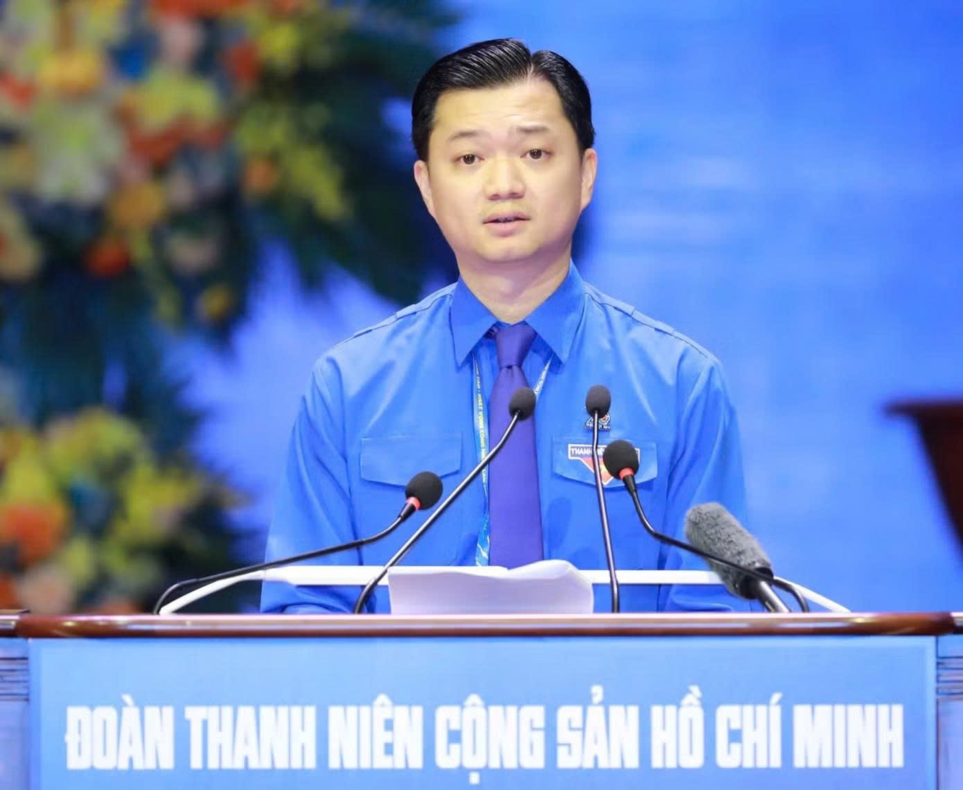   Đồng chí Nguyễn Minh Triết, Bí thư Thường trực Ban Chấp hành Trung ương Đoàn, trình bày Báo cáo chính trị tại Đại hội - Ảnh: Minh Châu