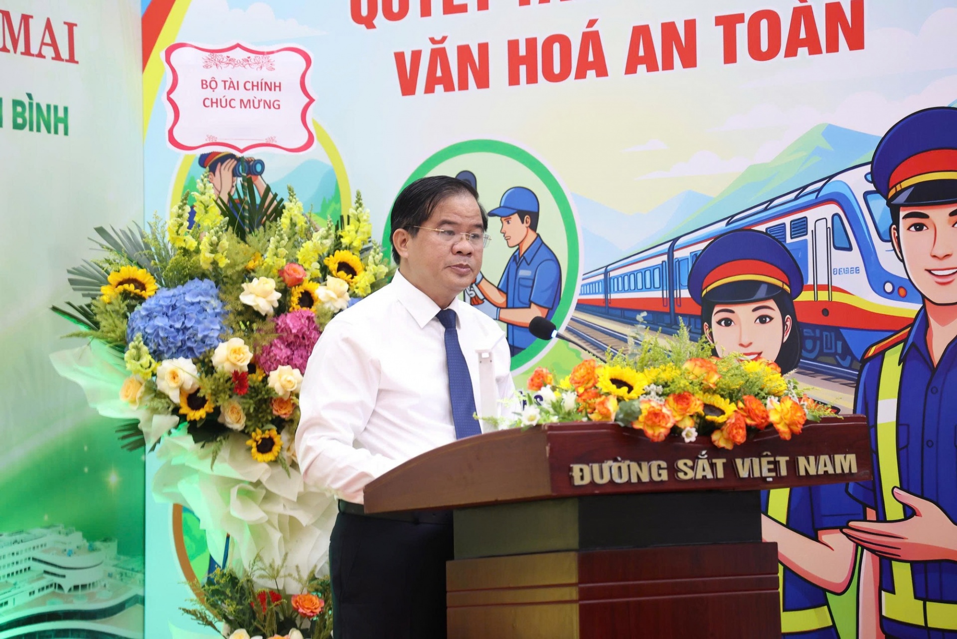 Chuyến tàu kết nối y tế chất lượng cao tới người dân