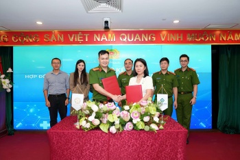 Kết nối ứng dụng chăm sóc sức khỏe số IVIE-Bác sĩ ơi với VNeID