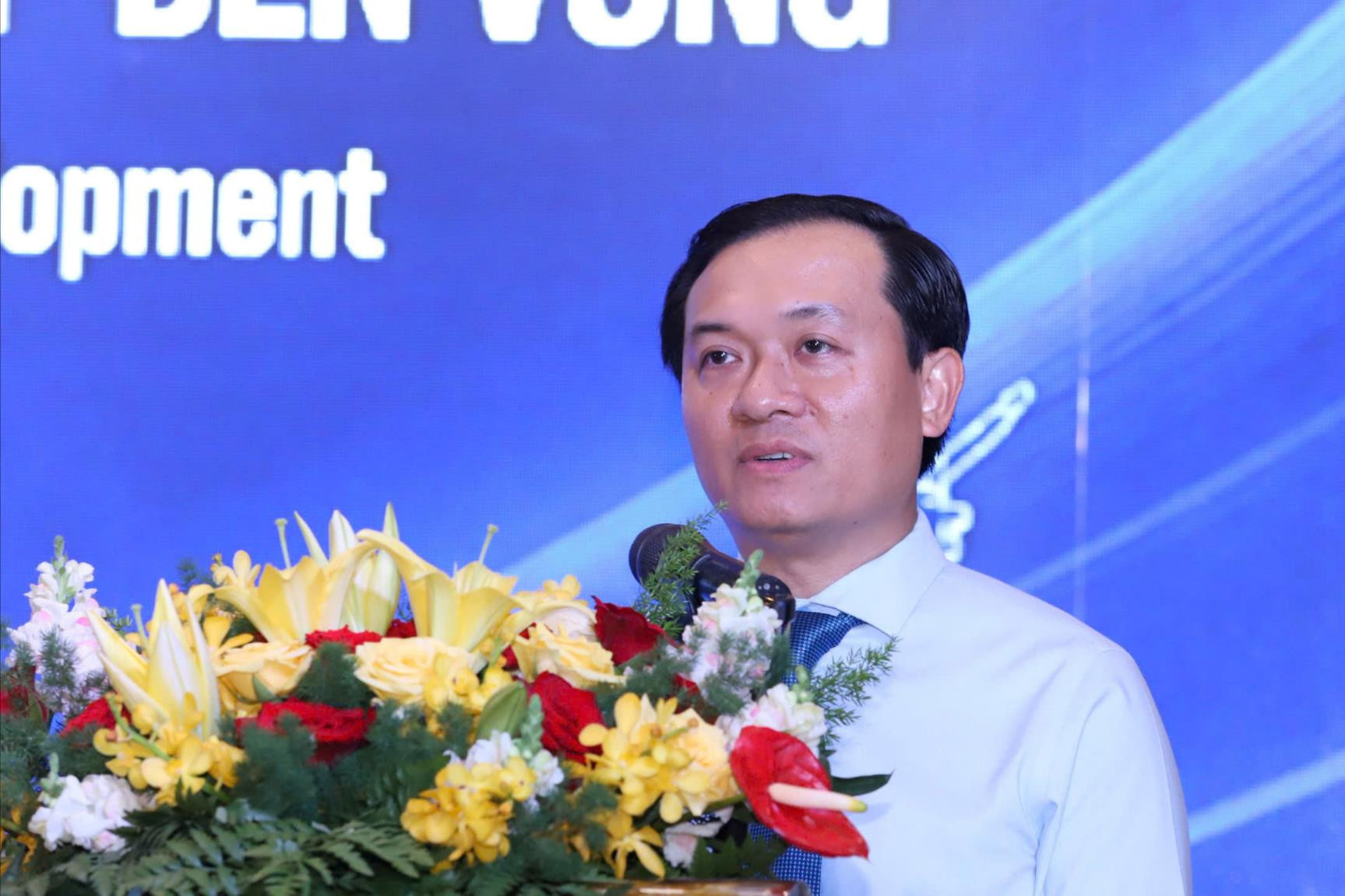  Ông Bùi Thanh Toàn – Giám đốc Sở Khoa học và Công nghệ Đắk Lắk phát biểu, chia sẻ định hướng phát triển khoa học, công nghệ, đổi mới sáng tạo và chuyển đổi số của tỉnh Đắk Lắk.