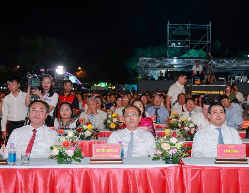 “Bảo tồn, phát huy bản sắc văn hóa dân tộc Chăm trong kỷ nguyên mới”