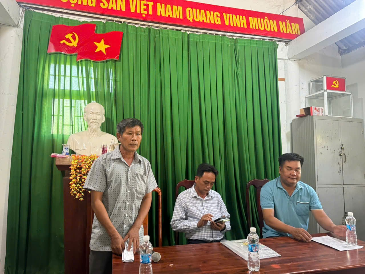 Ông Vũ Xuân Lâm thay mặt bà con thôn Thống Nhất gửi lời cảm ơn Công ty TNHH MTV Khánh Minh Phát và các đơn vị đồng hành. Ảnh: Đức Sỹ