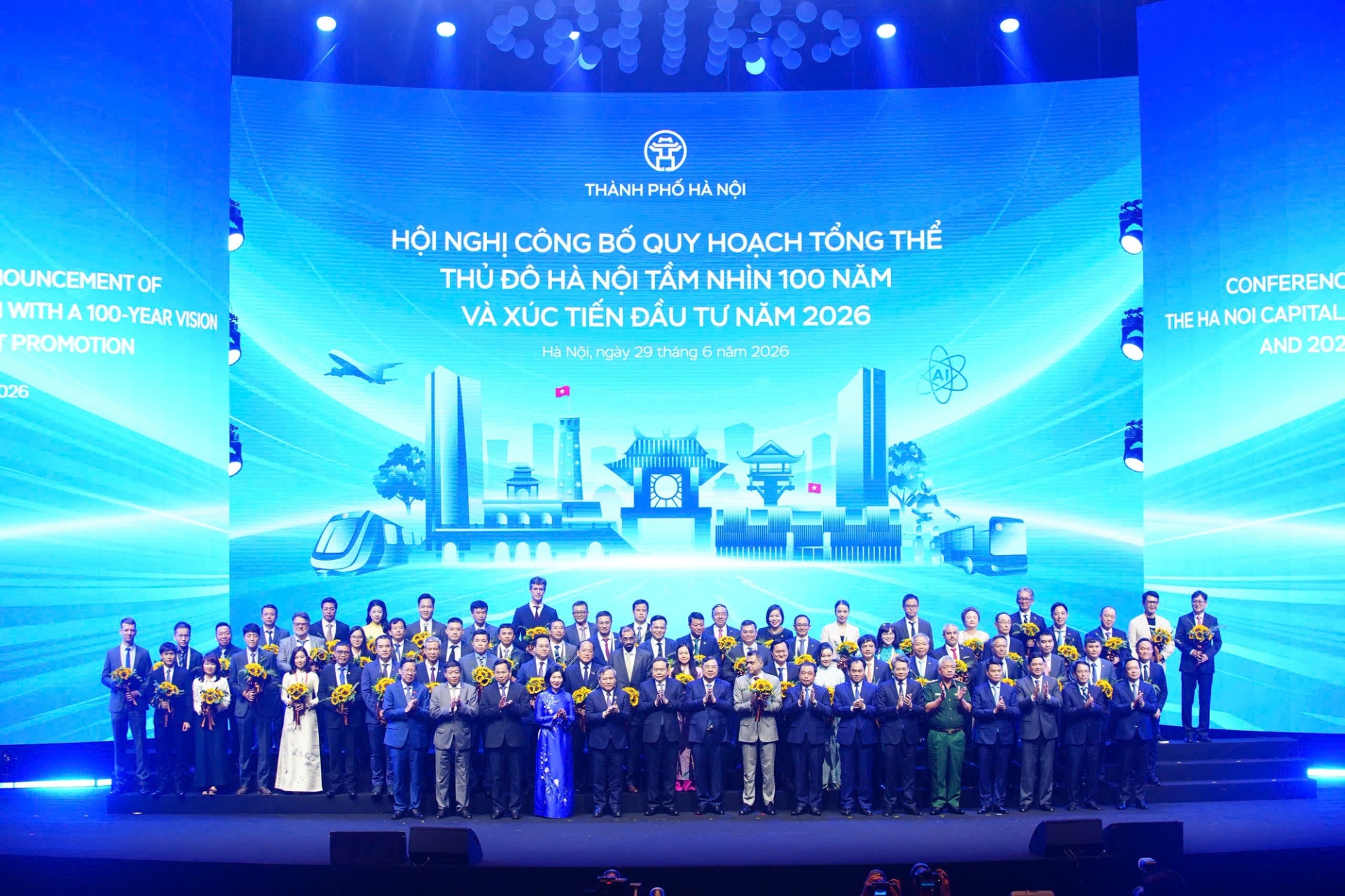   Chủ tịch Quốc hội Trần Thanh Mẫn với đại biểu, các doanh nghiệp, nhà đầu tư dự Hội nghị. Ảnh: VGP
