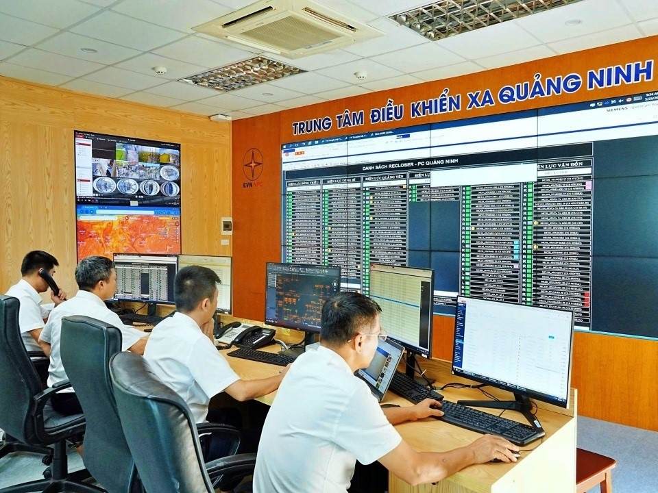 Công ty Điện lực Quảng Ninh: Chủ động triển khai đồng bộ các giải pháp nhằm nâng cao chất lượng cung ứng điện mùa nắng nóng