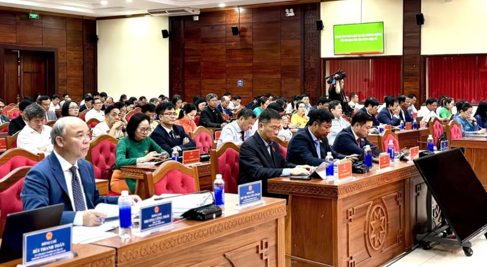 Đắk Lắk tháo gỡ vướng mắc, bảo đảm khám chữa bệnh BHYT không gián đoạn tại Bệnh viện Đa khoa vùng Tây Nguyên