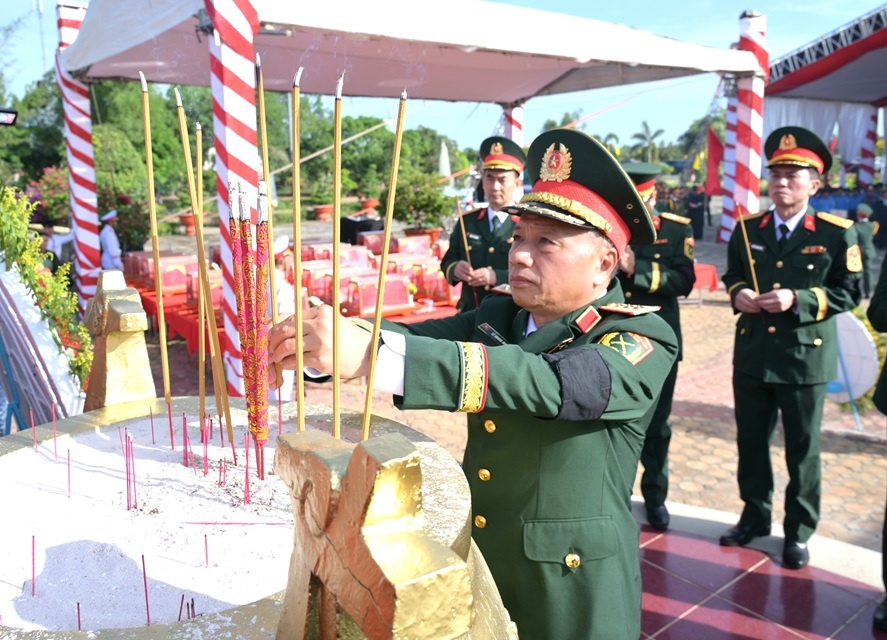 Đồng Tháp: Truy điệu, an táng 68 bộ hài cốt liệt sĩ