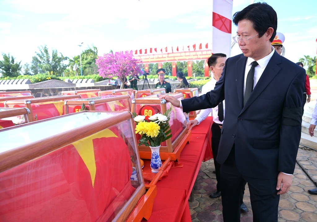 Đồng Tháp: Truy điệu, an táng 68 bộ hài cốt liệt sĩ
