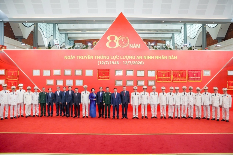 Tổng Bí thư, Chủ tịch nước: Bảo vệ an ninh theo nguyên tắc 'phát triển đến đâu, an ninh đến đó' Tổng Bí thư, Chủ tịch nước: Bảo vệ an ninh theo nguyên tắc 'phát triển đến đâu, an ninh đến đó'