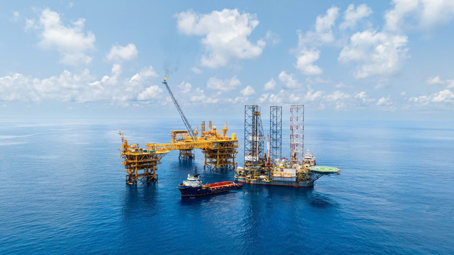 Petrovietnam đóng góp quan trọng vào ổn định kinh tế vĩ mô, bảo đảm các cân đối lớn của nền kinh tế
